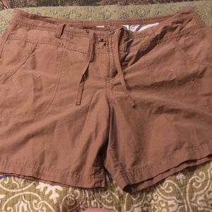 Columbia hiking shorts Large